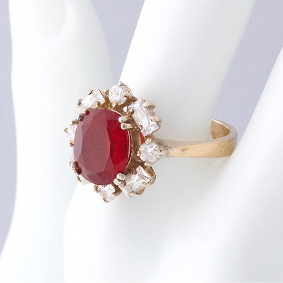 Vintage Ruby Glass Cocktail Ring Size 10 Gold Vermeil Sterling Silver - Picture 2 of 5